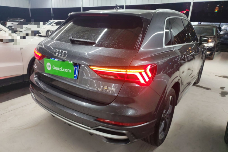 奥迪Q3 2021款 35 TFSI 时尚动感型车身外观7