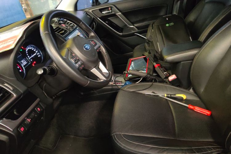 斯巴鲁 森林人 2018款 2.0i 豪华导航版中控内饰19