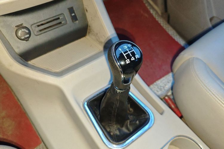 东风风行 菱智 2020款 M5L 1.6L 豪华型 7座中控内饰18