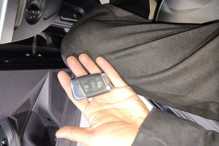 大众 帕萨特 2022款 280TSI 商务版中控内饰11