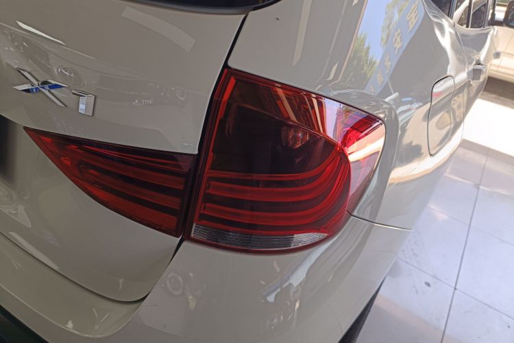 宝马X1 2013款 sDrive18i 运动设计套装车身外观6001