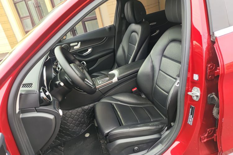 奔驰C级 2019款 C 260 L 运动版中控内饰19