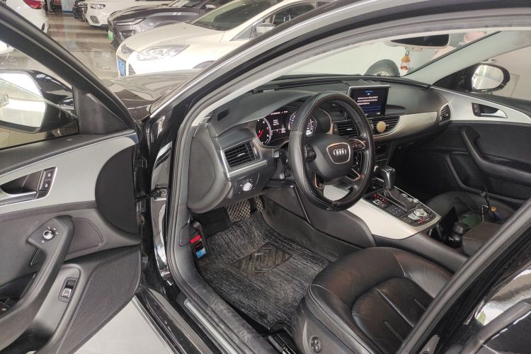 奥迪A6L 2018款 30周年年型 TFSI 进取型中控内饰20