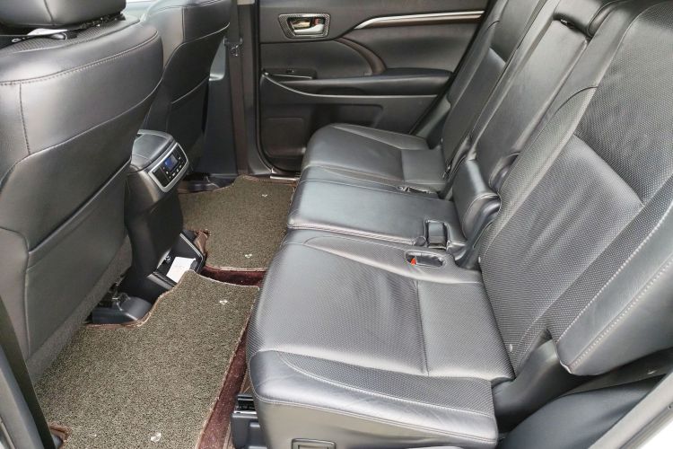 丰田 汉兰达 2015款 2.0T 四驱至尊版 7座中控内饰21