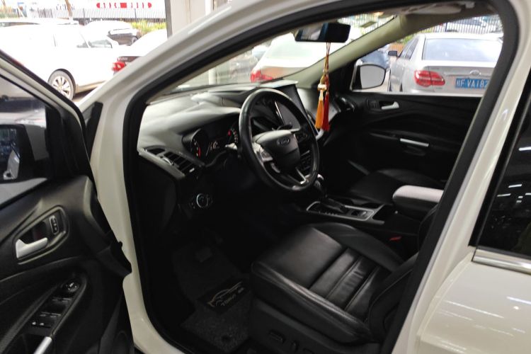 福特 翼虎 2019款 EcoBoost 180 两驱豪翼型 国V中控内饰7003