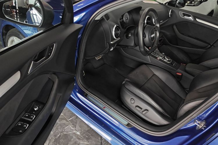 奥迪S3 2017款 S3  2.0T Limousine中控内饰7003