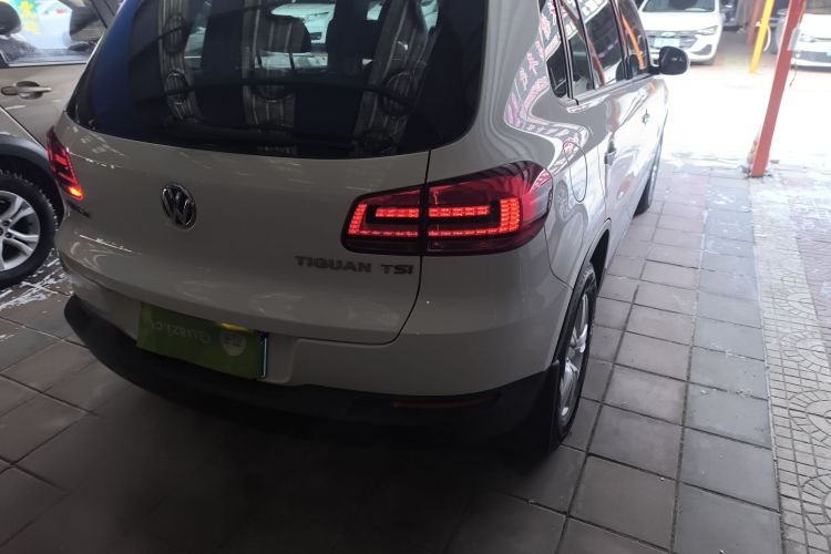 大众 途观 2013款 1.8TSI 自动两驱风尚版车身外观9