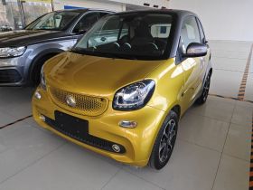 smart fortwo 2015款 1.0L 52千瓦硬顶激情版