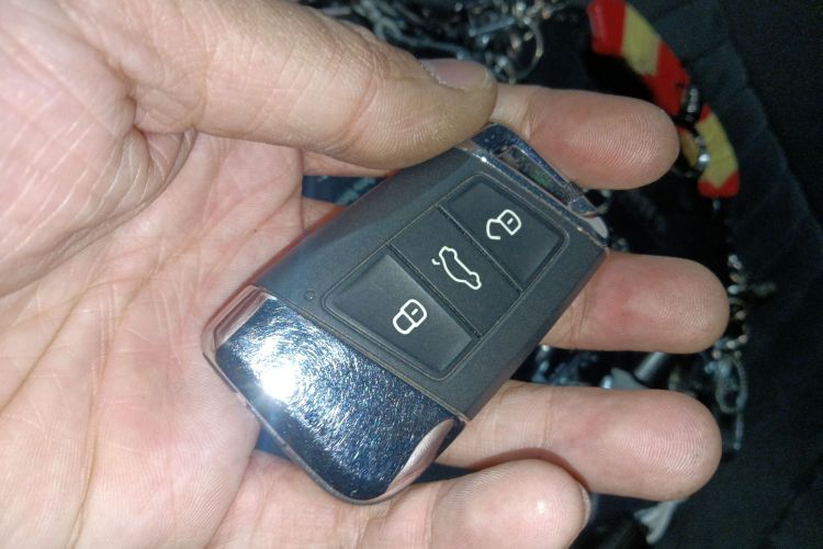 大众 迈腾 2019款 330TSI DSG 尊贵型 国V中控内饰11