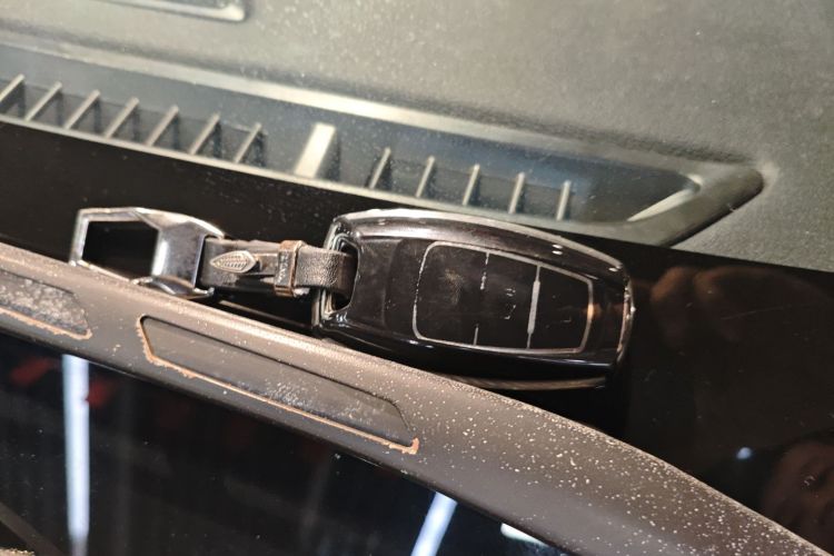 哈弗H6 Coupe 2017款 蓝标 2.0T 自动两驱精英型中控内饰11