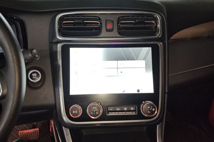 领克01 2017款 2.0T 两驱型Pro版中控内饰16