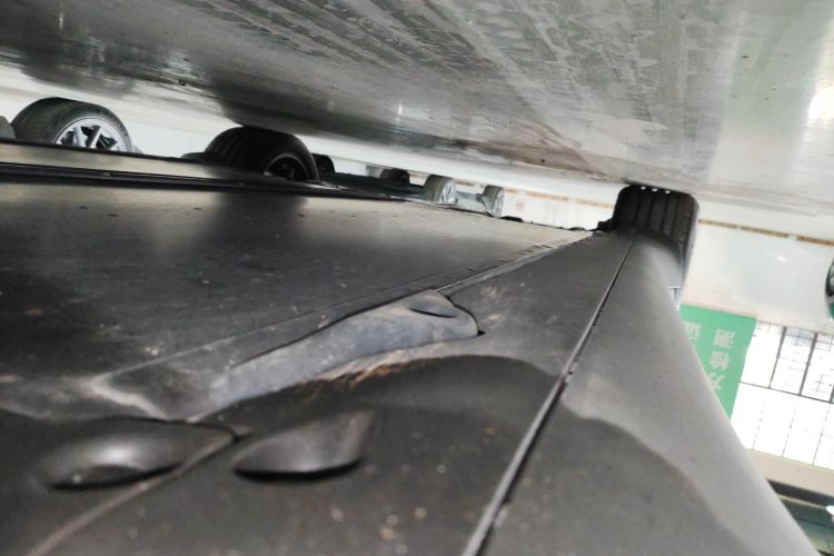 特斯拉 Model Y 2025款 长续航全轮驱动版局部细节9001