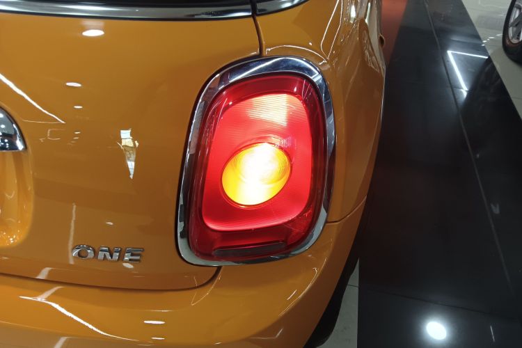 MINI 2016款 1.2T ONE 先锋派车身外观6006