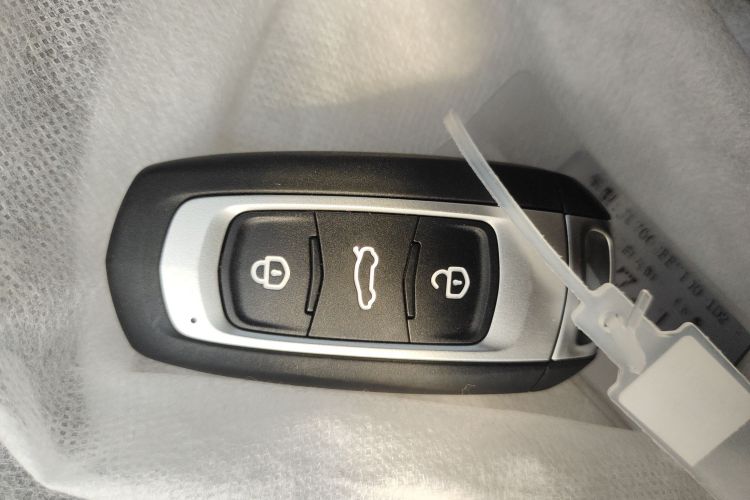 吉利银河 熊猫 2025款 210km 元气熊中控内饰11