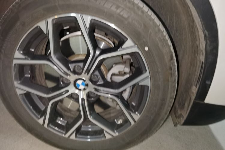 宝马X1 2021款 sDrive25Li 领先型车身外观6007