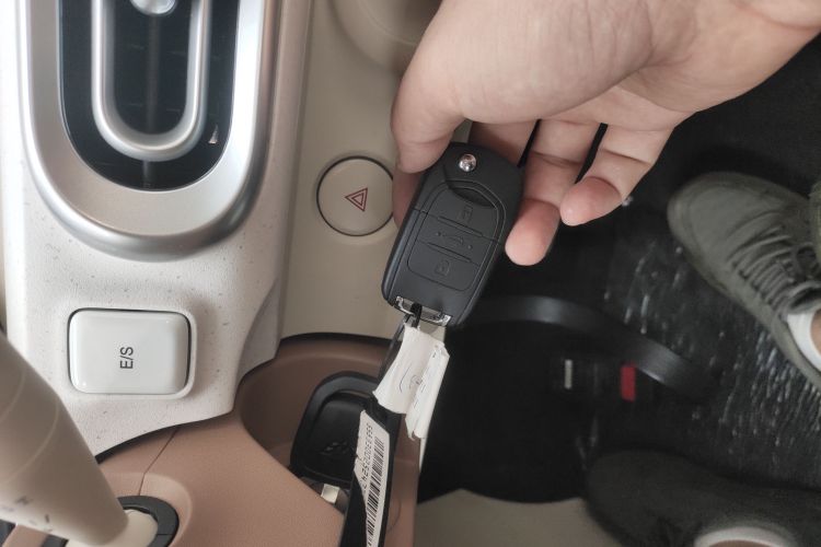 五菱汽车 宏光MINIEV 2024款 第三代 215km 青春版中控内饰11