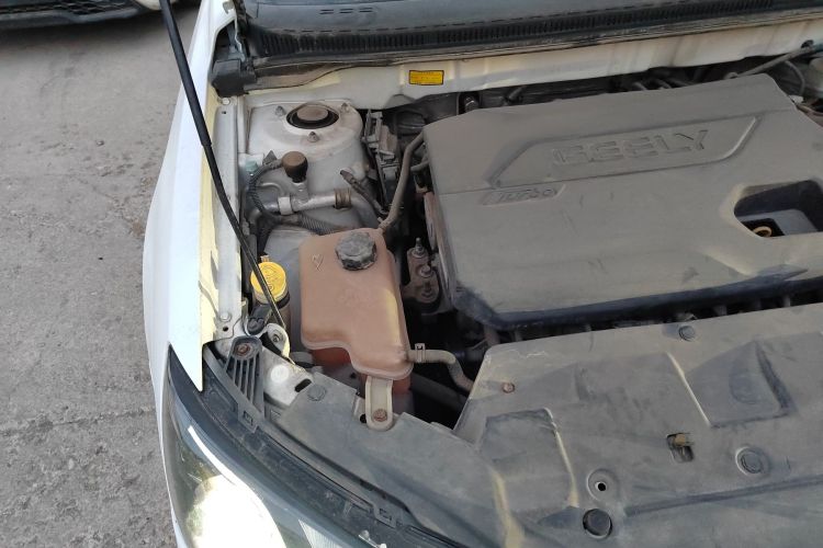 吉利汽车 帝豪 2015款 三厢 1.3T CVT向上版机舱底盘25