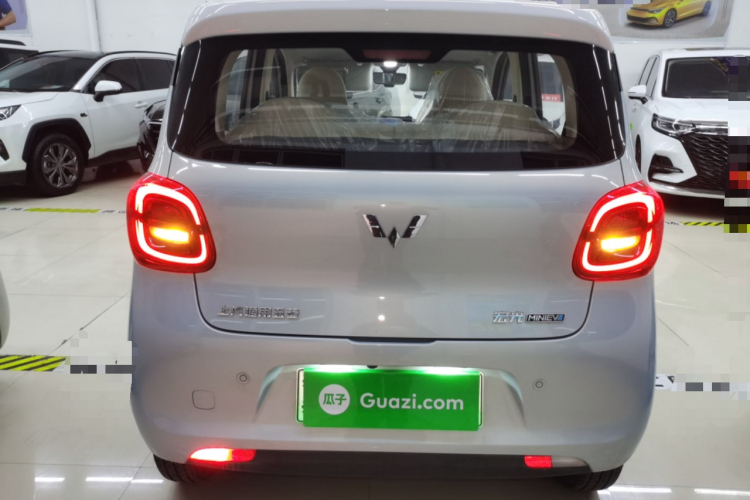 五菱汽车 宏光MINIEV 2025款 四门版 臻享+款车身外观6