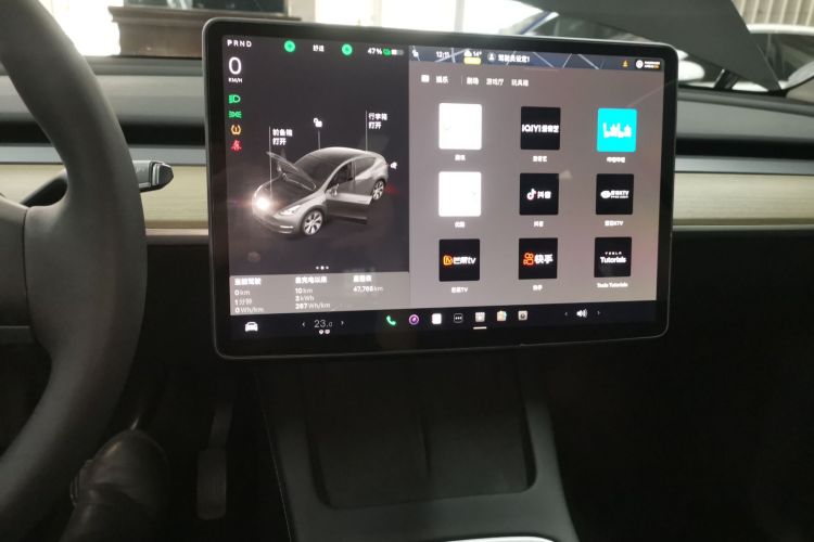 特斯拉 Model Y 2022款 改款 后轮驱动版中控内饰16