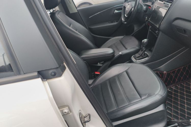 大众 Polo 2014款 1.6L 自动豪华版局部细节41