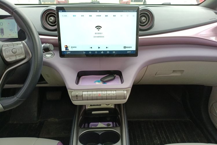 比亚迪 海豚 2021款 405km 时尚版中控内饰16