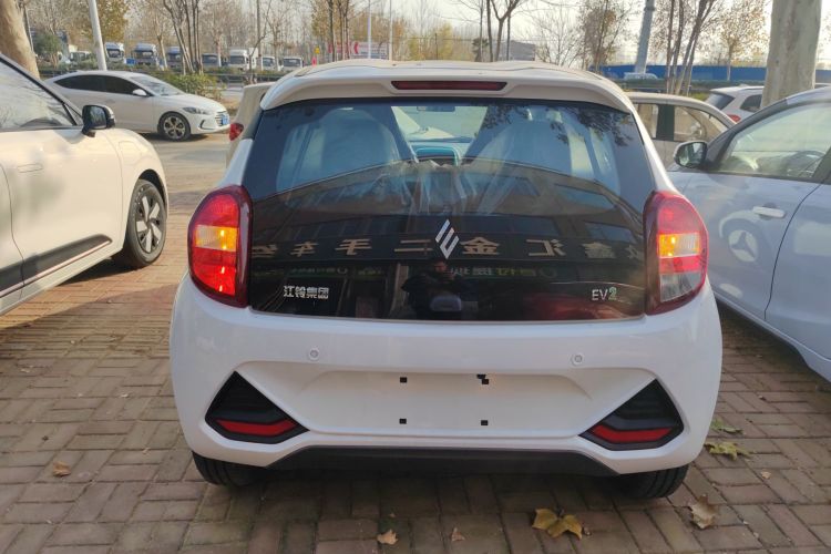 江铃集团新能源 易至EV2 2026款 PLUS+ 舒适型车身外观6