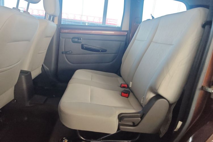 五菱汽车 五菱宏光 2015款 1.2L S 基本型国IV中控内饰7004