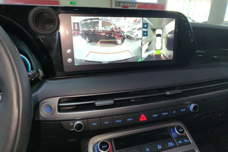 现代 帕里斯帝 2023款 3.5L 自动四驱Calligraphy中控内饰16