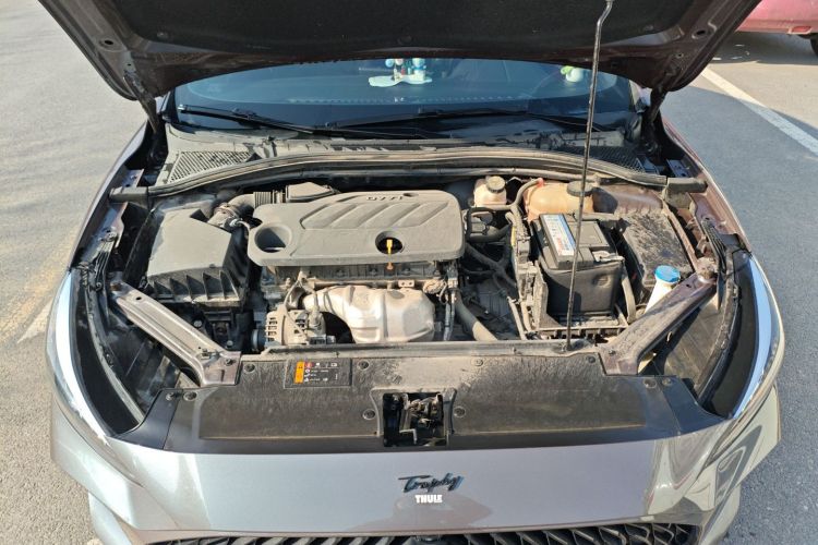 名爵 MG5 2021款 180DVVT CVT青春豪华版机舱底盘24