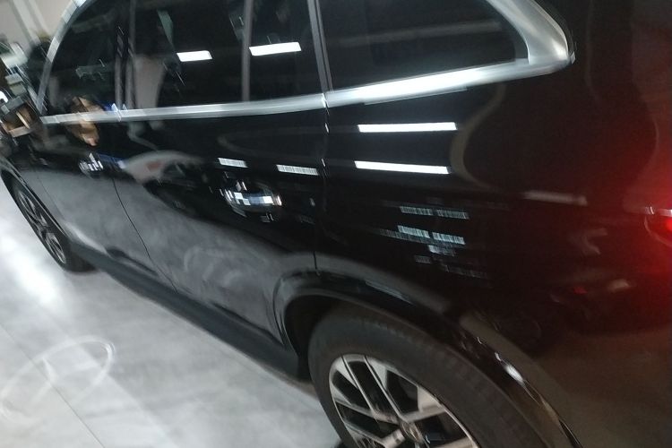 奔驰GLC 2024款  改款 GLC 260 L 4MATIC 豪华型 5座车身外观4