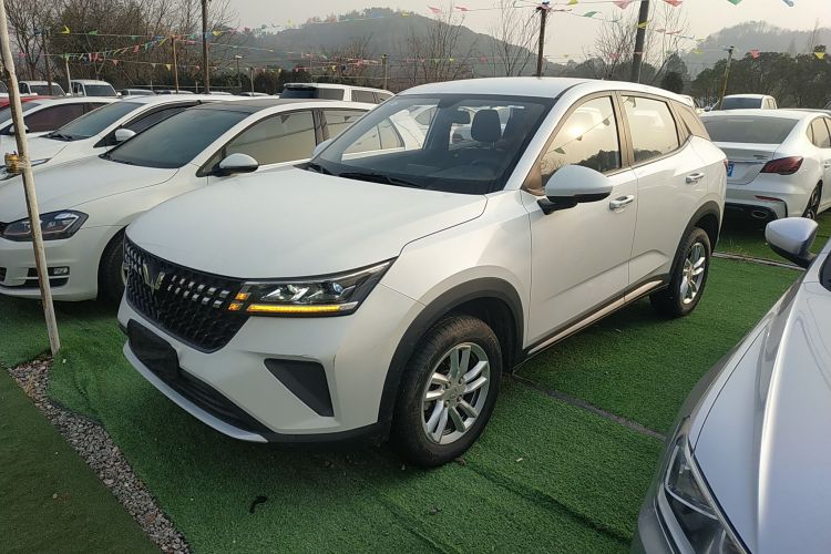 五菱汽车 五菱星驰 2022款 1.5L CVT畅玩型车身外观4