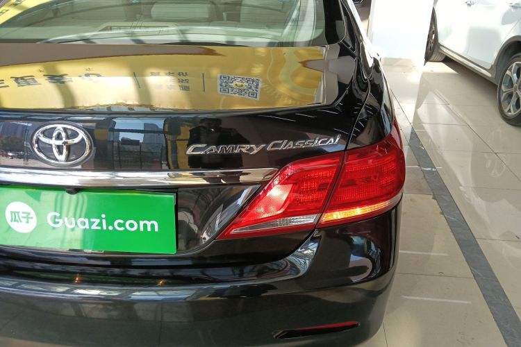 丰田 凯美瑞 2013款 200E 经典精英版车身外观6006