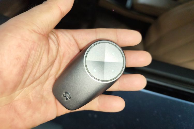 蔚来ES6 2020款 600KM 运动版中控内饰11