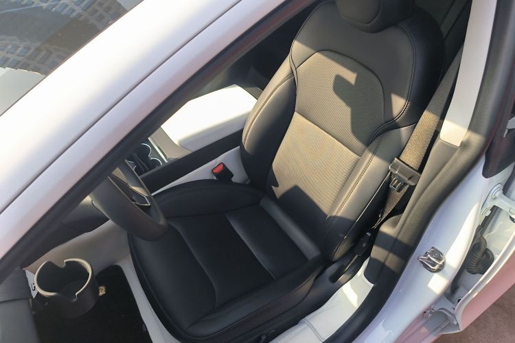 特斯拉 Model 3 2023款 后轮驱动版局部细节19