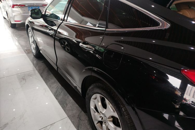 本田 歌诗图 2012款 2.4L 豪华版车身外观4