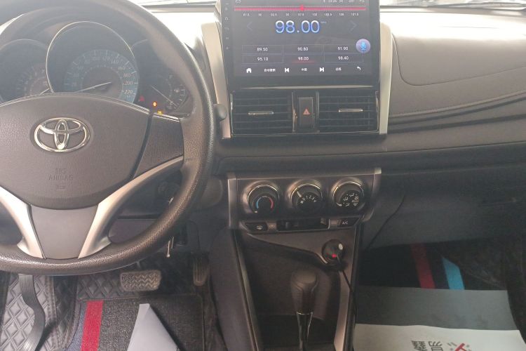 丰田 YARiS L 致炫 2015款 1.5E 自动魅动版局部细节16
