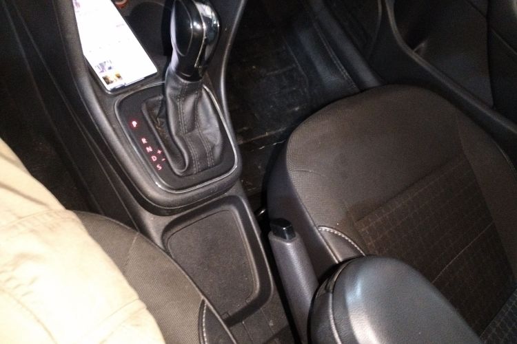 大众 Polo 2014款 1.4L 自动舒适版中控内饰18