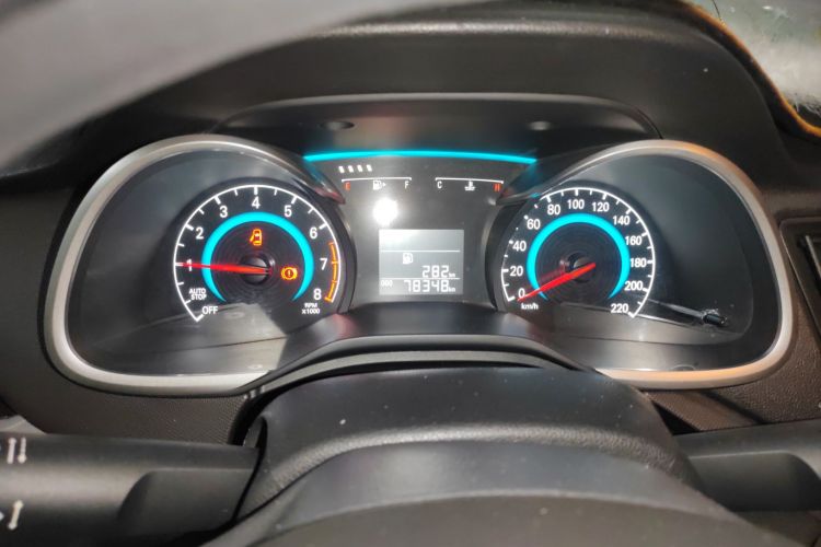 雪佛兰 科沃兹 2019款 320 手动欣悦版中控内饰14