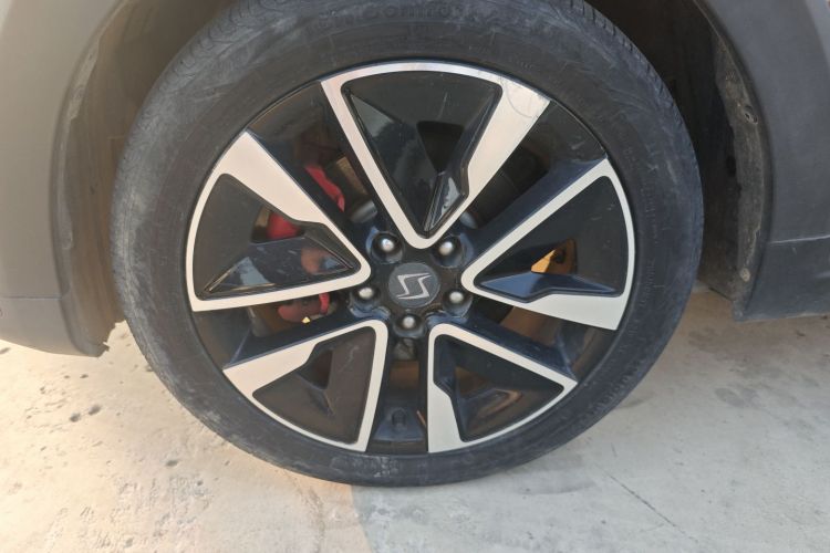 思皓E20X 2020款 不凡版车身外观6007