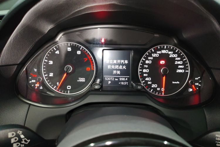 奥迪Q5 2017款 Plus 40 TFSI 进取型中控内饰14