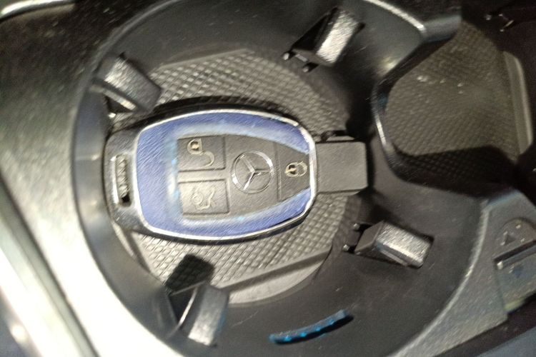 奔驰GLC 2019款 GLC 200 L 4MATIC中控内饰7001