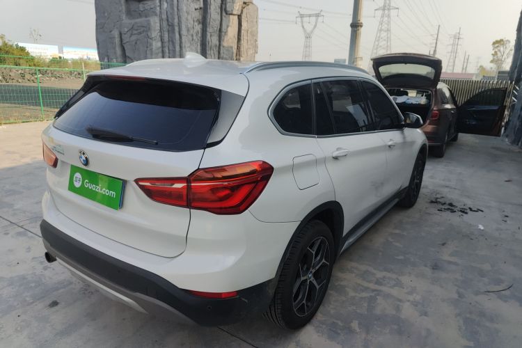 宝马X1 2018款 sDrive18Li 尊享型车身外观7