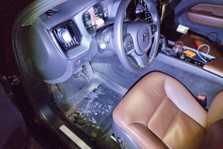 沃尔沃XC60 2021款 T5 四驱智逸豪华版中控内饰20