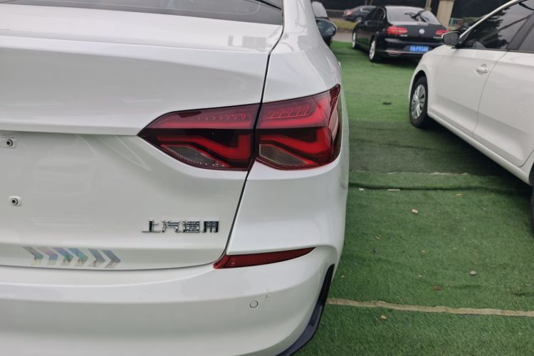 雪佛兰 科鲁泽 2024款 1.5L 双离合悦享版车身外观9