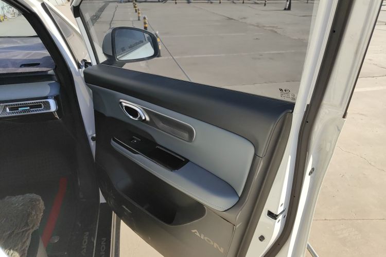 埃安 AION Y 2023款 Younger 星耀版中控内饰7005