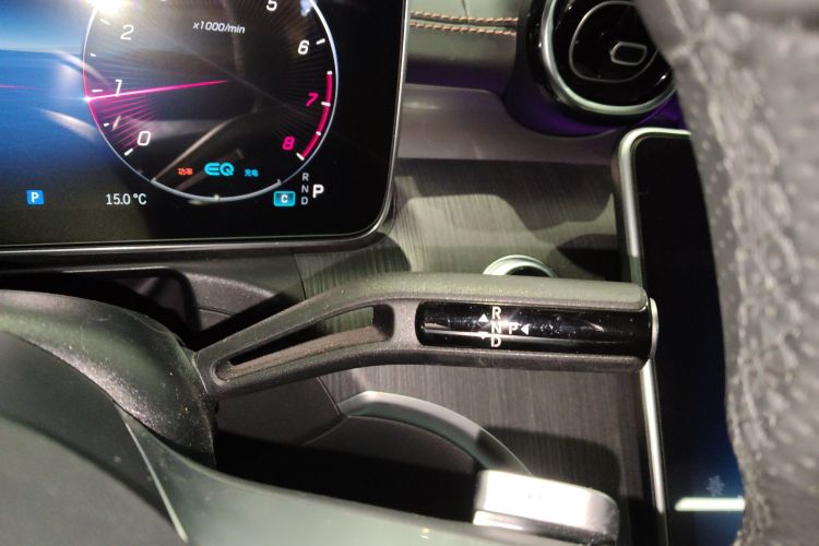 奔驰C级 2022款 改款 C 200 L 运动版局部细节18