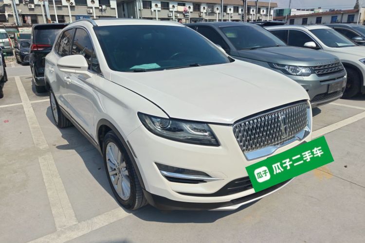 林肯MKC 2019款 2.0T 两驱尊享版 国V车身外观3