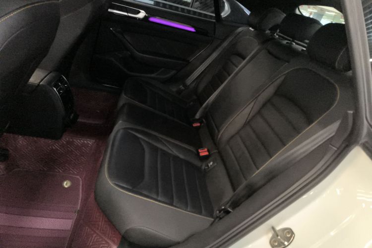 一汽-大众CC 2023款 380TSI 夺目版中控内饰21