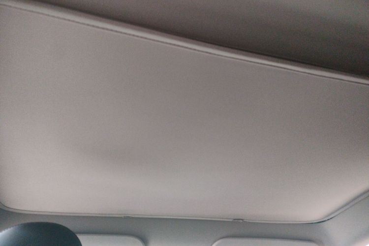 特斯拉 Model Y 2022款 改款 后轮驱动版局部细节22