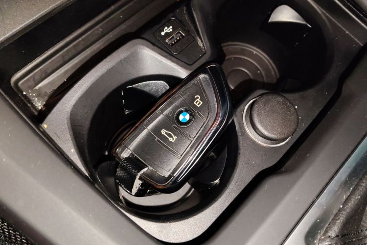 宝马1系 2021款 改款 120i M运动版中控内饰11